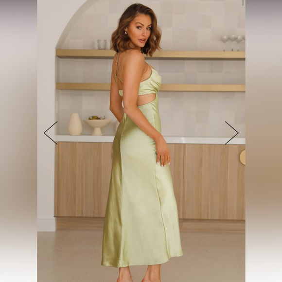 Green satin maxi dress (great for bridesmaid!)- XS - Picture 3 of 7